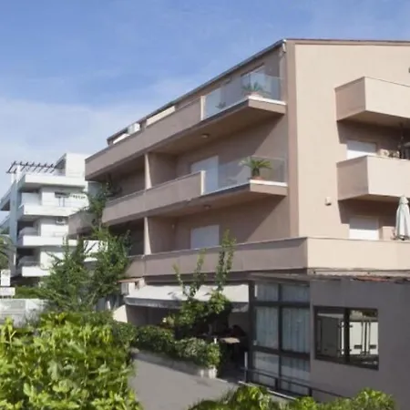 Maison d'hôtes Lana 3*
