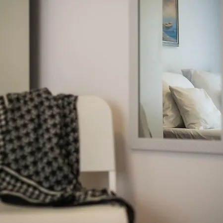 라나 게스트하우스